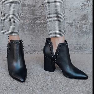 Glow Black Leather Spiked Pointed-Toe Ankle Booties